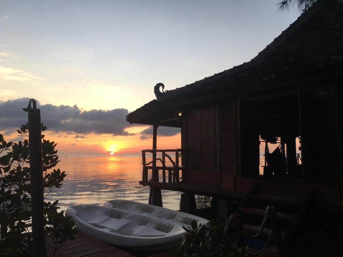 Omah Alchy Cottages Karimunjawa-Inseln Exterior foto