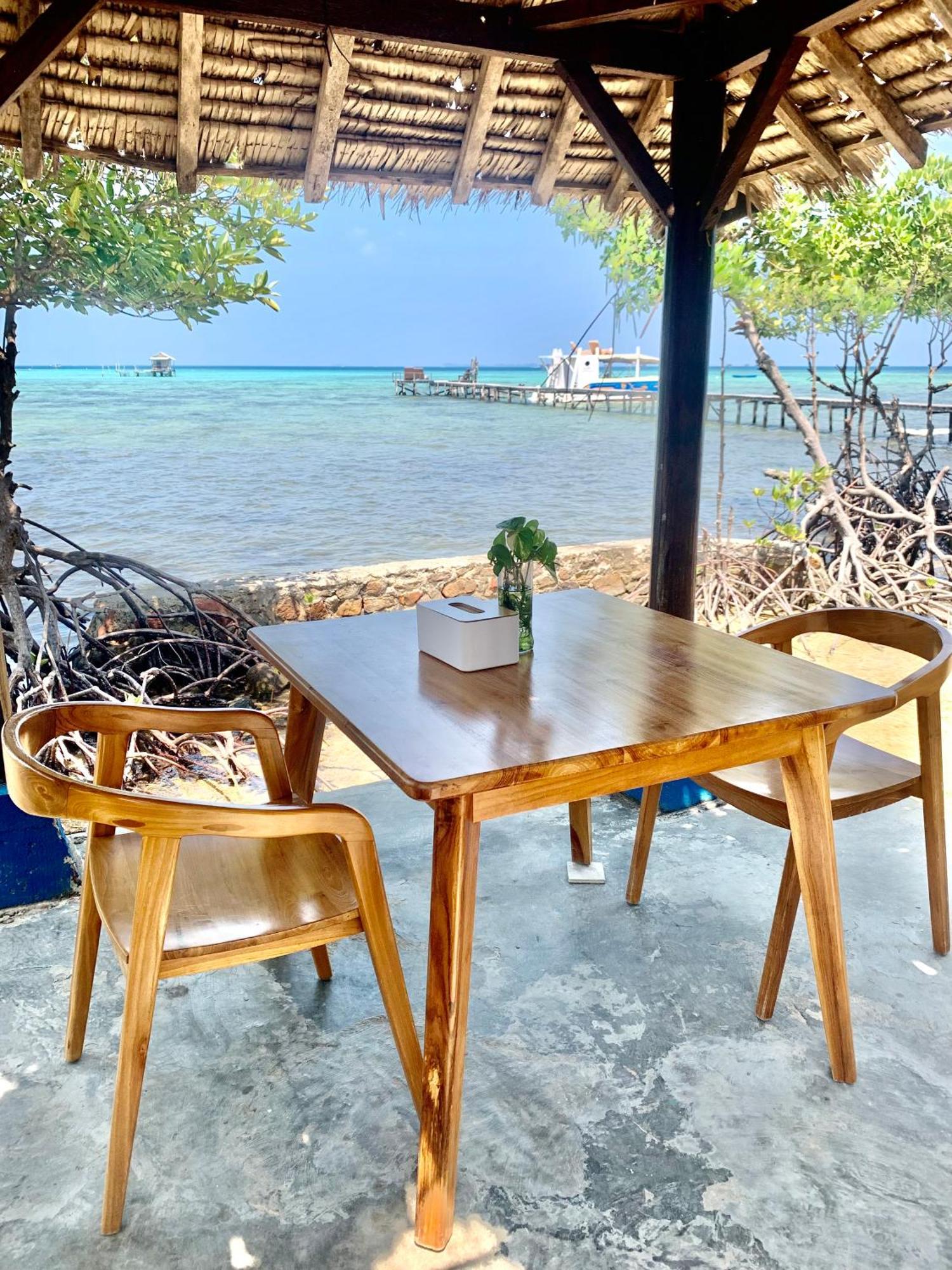 Omah Alchy Cottages Karimunjawa-Inseln Exterior foto