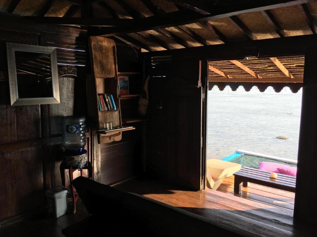 Omah Alchy Cottages Karimunjawa-Inseln Zimmer foto