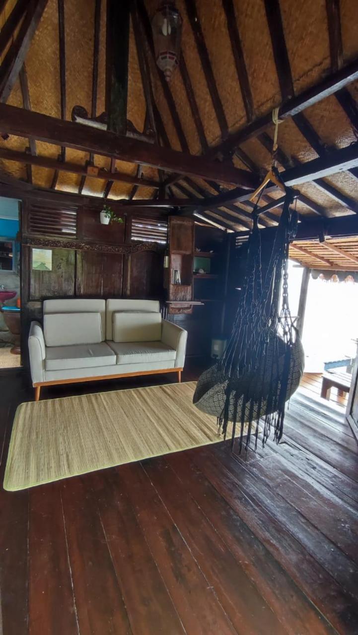 Omah Alchy Cottages Karimunjawa-Inseln Zimmer foto